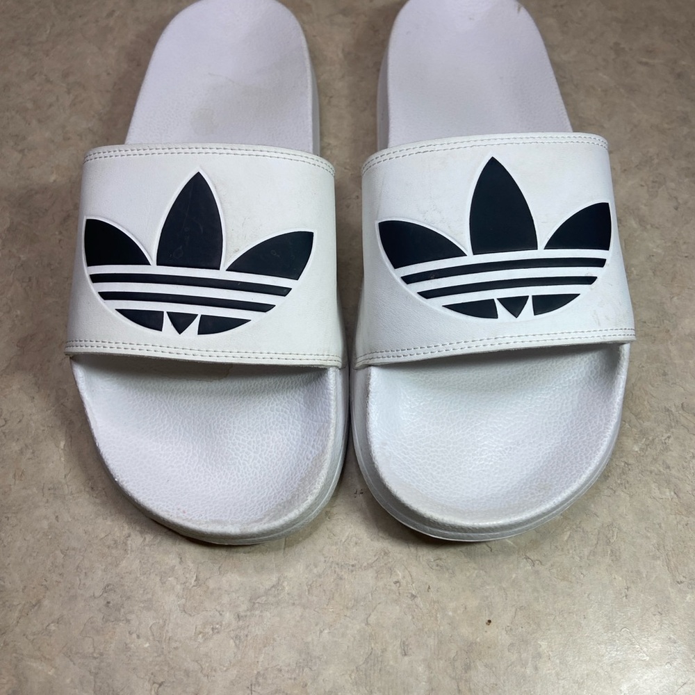 adidas Originals Men's Adilette Lite Slide, White/Black, 12 US